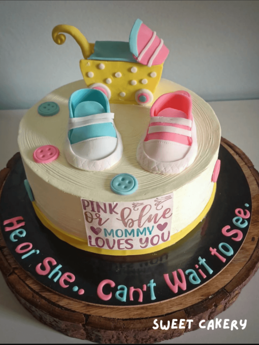 Baby shower theme cake