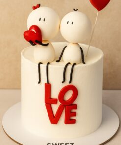 Valentine Couple Cake - Sweet Cakery